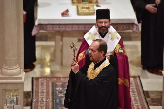 Опісля Глава УГКЦ очолив Вечірню, на якій, окрім архиєреїв, які прибули до Парми з різних кутків США та Канади, були численні священики, диякони, богопосвячені особи та миряни.